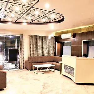 hotel-four-seasons.hotels-varanasi.com/