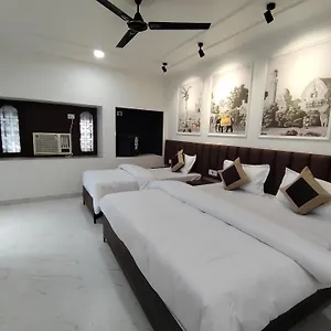 hotel-mrk-varanasi.hotels-varanasi.com/