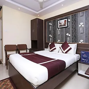 oyo-5586-prakash-palace.mysorehotels.org/